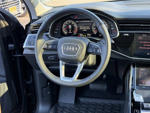 Used 2025 Audi Q7 2.0T Premium w/ Convenience Package image 19
