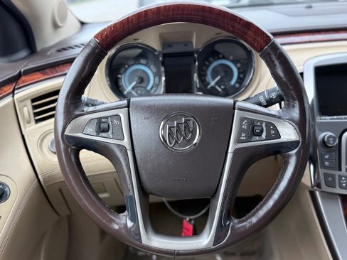 Used 2013 Buick LaCrosse Premium image 24