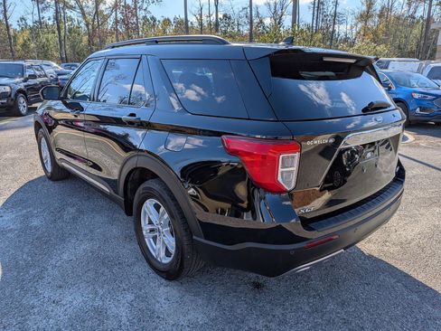 Certified 2023 Ford Explorer XLT w/ Equipment Group 202A image 6