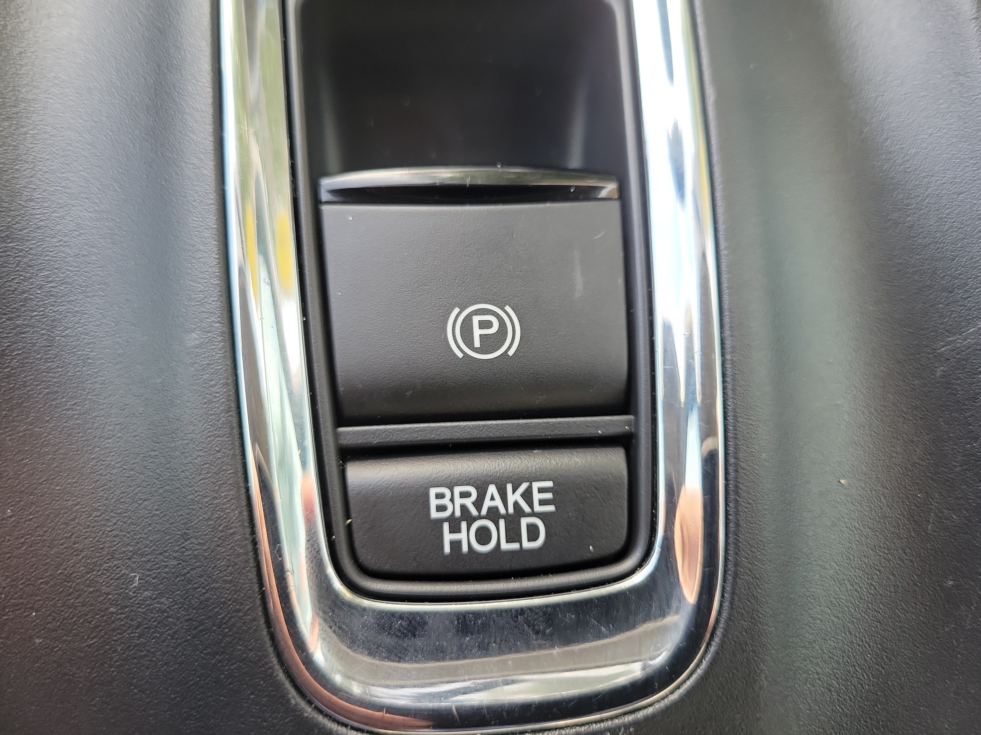 Used 2022 Honda HR-V LX image 28