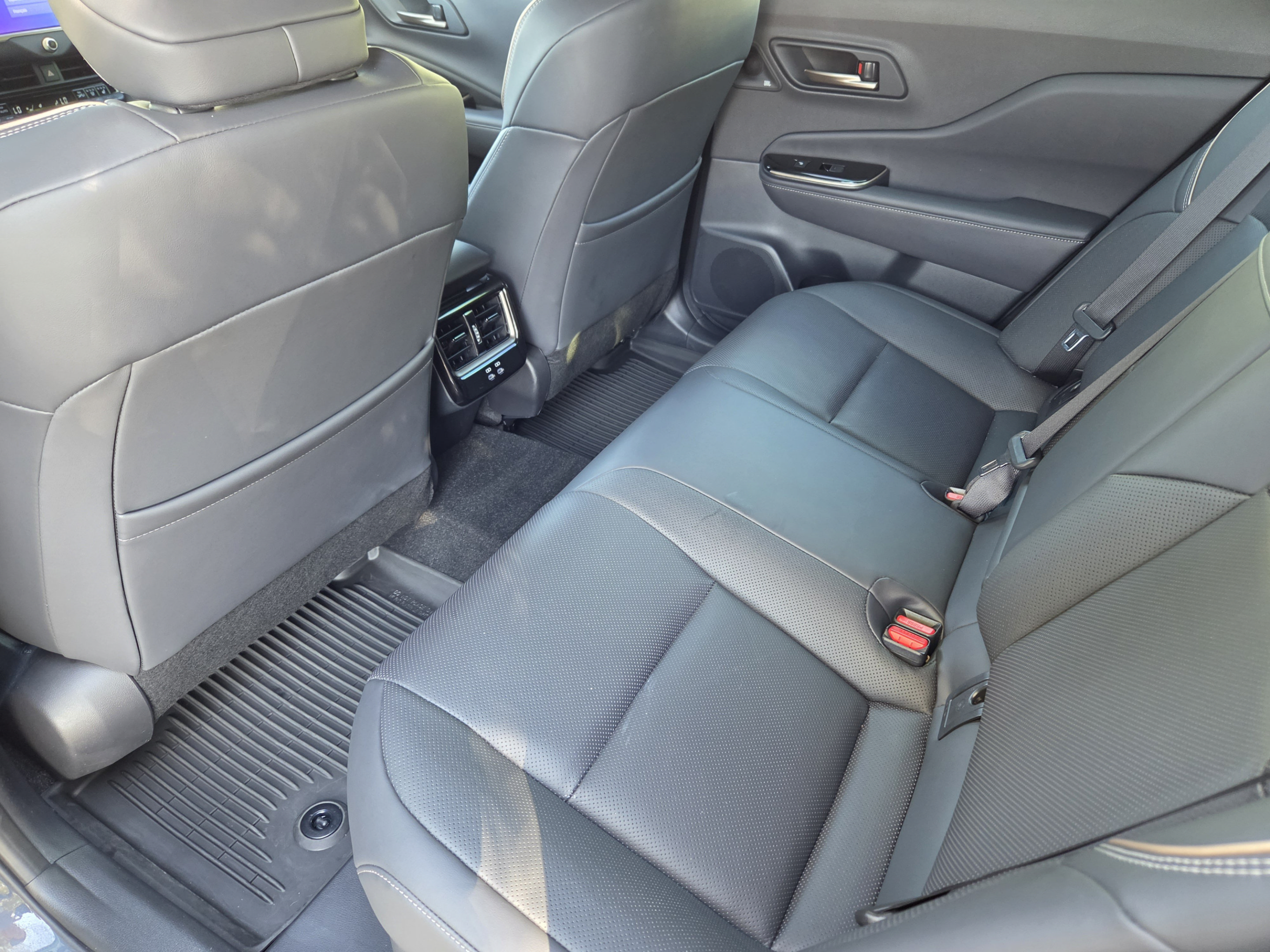 Used 2026 Toyota Crown Platinum AWD/4WD image 28