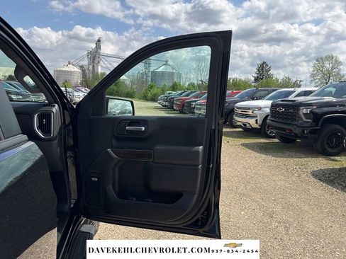 Used 2021 Chevrolet Silverado 1500 LT Trail Boss w/ Convenience Package II image 49