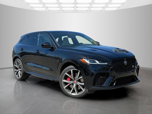Used 2023 Jaguar F-PACE SVR AWD/4WD image 3