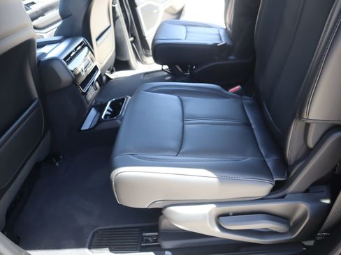 New 2026 Jeep Grand Wagoneer 4WD image 13