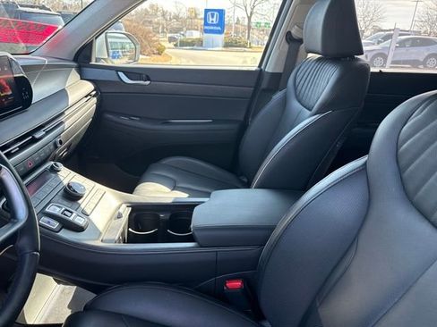 Used 2023 Hyundai Palisade Limited AWD/4WD image 14