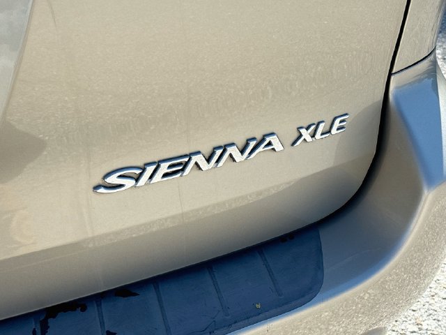 Used 2008 Toyota Sienna XLE w/ Towing Prep Pkg FWD image 11
