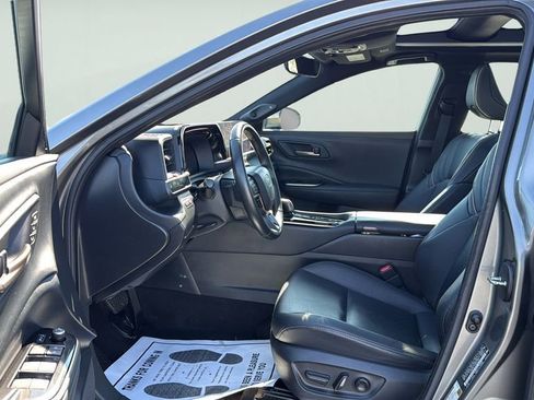 Used 2024 Toyota Crown image 17