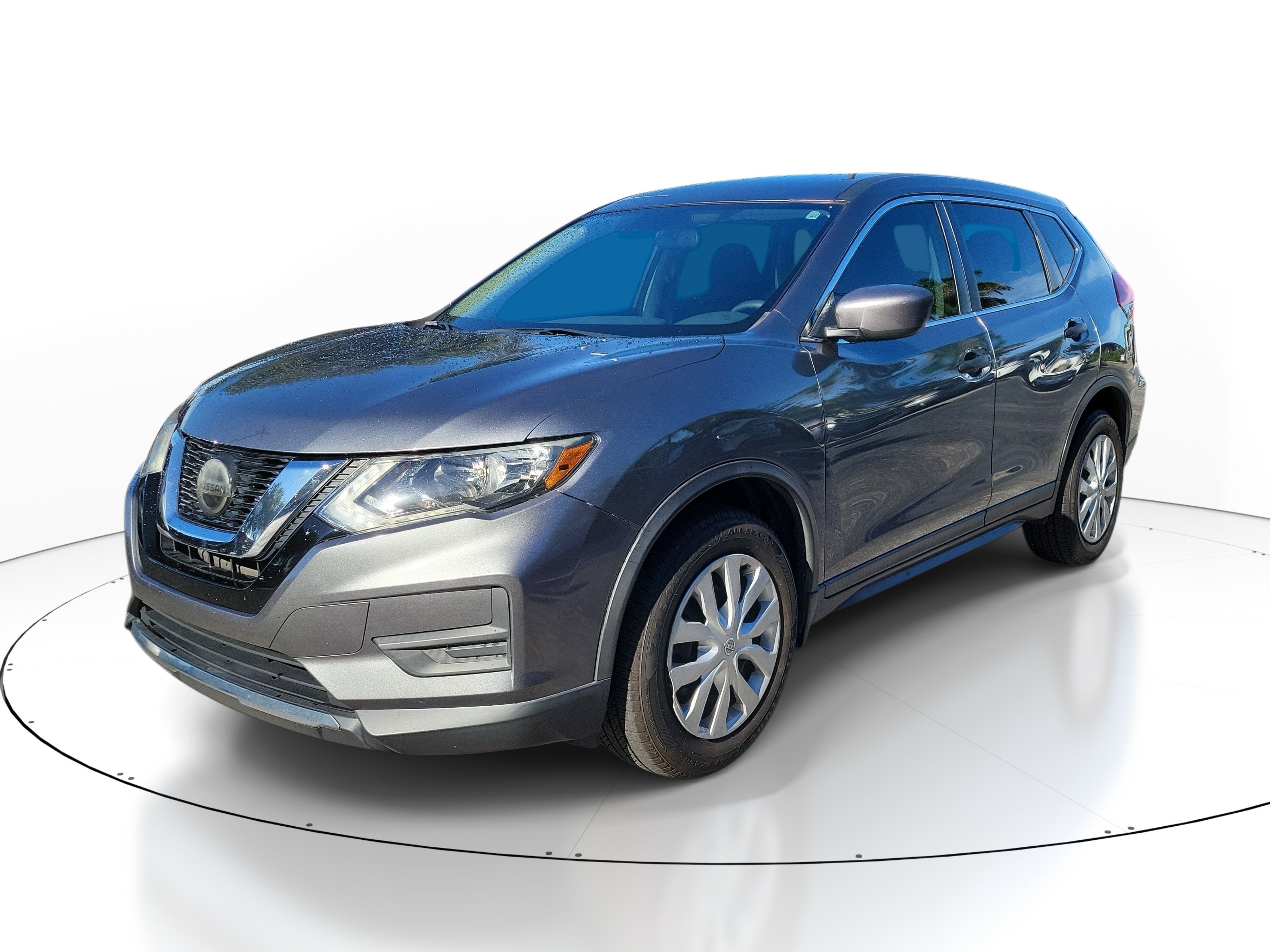Used 2020 Nissan Rogue S FWD image 3