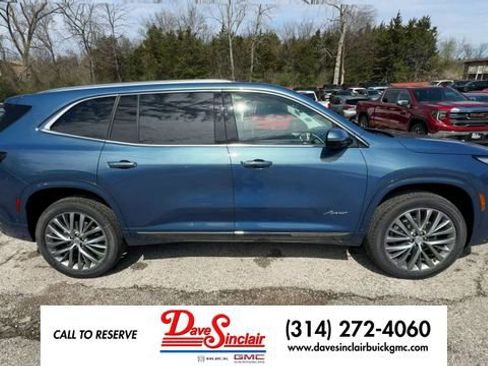 New 2026 Buick Enclave Avenir w/ Super Cruise Package FWD image 9