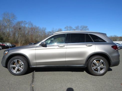 Used 2021 Mercedes-Benz GLC 300 4MATIC image 9