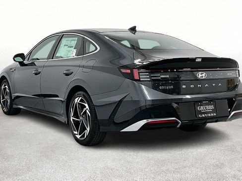 Used 2026 Hyundai Sonata SEL FWD image 4
