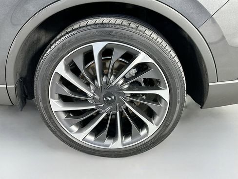 Used 2020 Lincoln Aviator Reserve w/ Equipment Group 202A AWD/4WD image 32