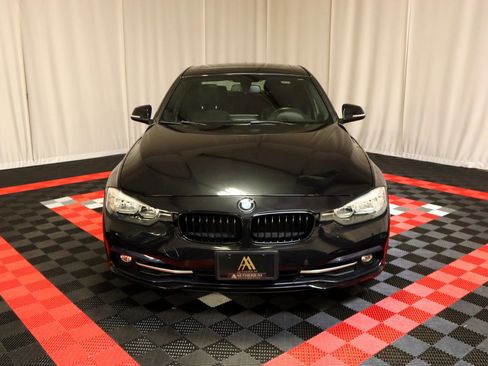 Used 2017 BMW 330i 330i Sedan 4D image 4