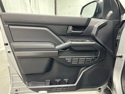 Used 2025 Toyota 4Runner SR5 image 8