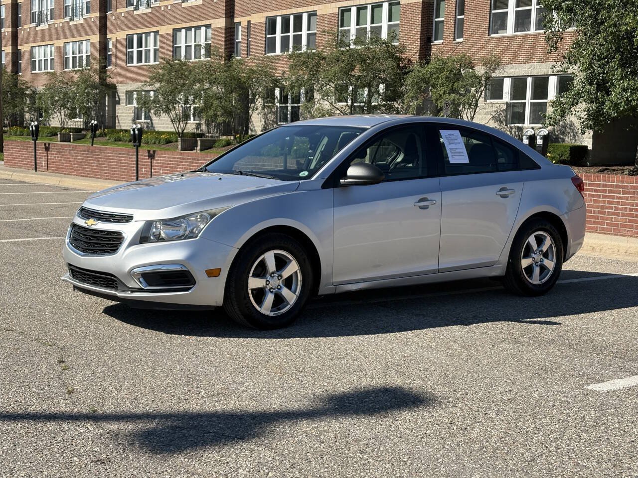 Used 2016 Chevrolet Cruze LS FWD image 1