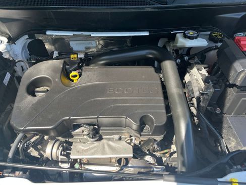 Used 2025 Chevrolet Equinox LT image 27