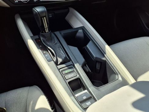Used 2024 Honda Accord EX image 11
