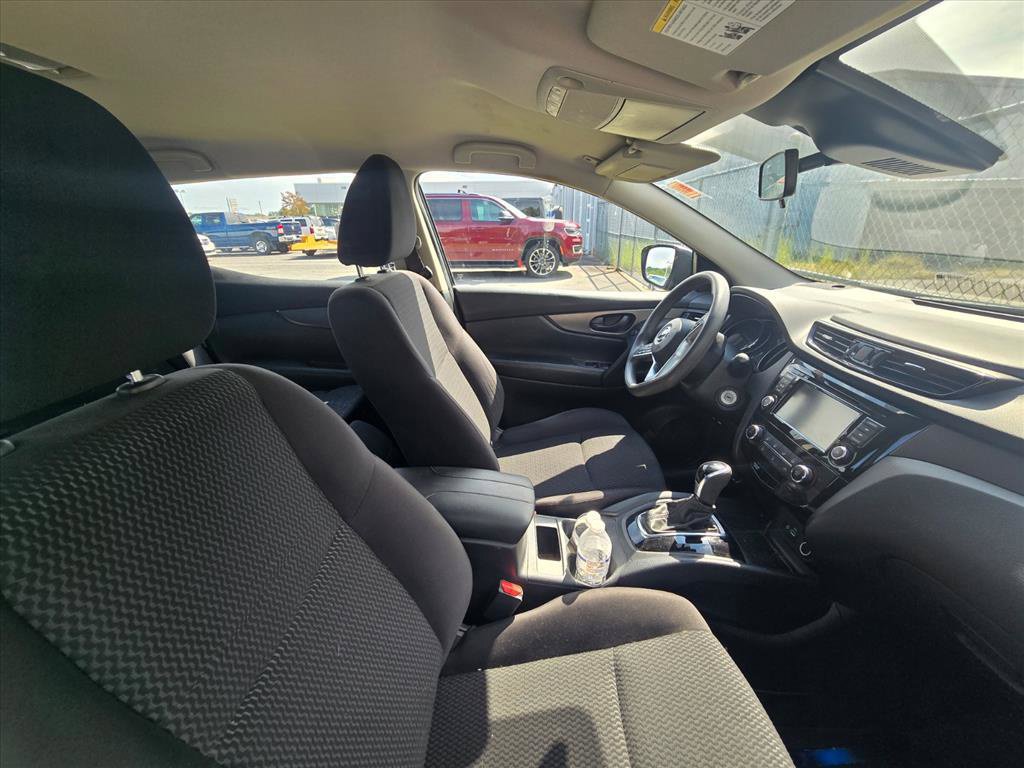 Used 2022 Nissan Rogue Sport S FWD image 7