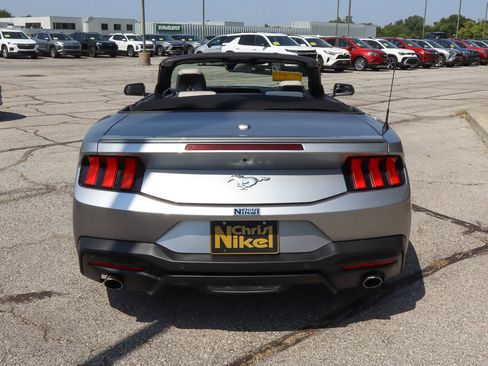 Used 2024 Ford Mustang Premium RWD image 5