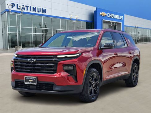 New 2027 Chevrolet Traverse LT w/ Midnight/Sport Edition FWD image 2