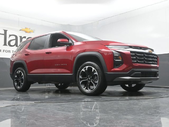 New 2026 Chevrolet Equinox LT w/ Safety and Technology Package FWD image 2