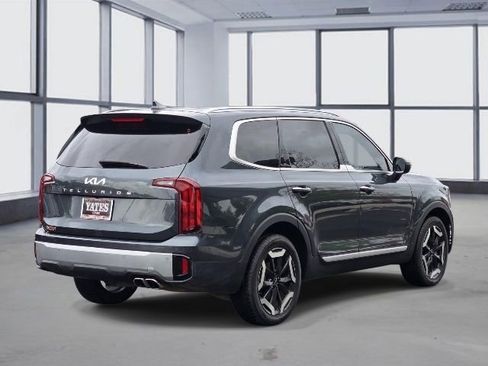 Used 2024 Kia Telluride S FWD image 6