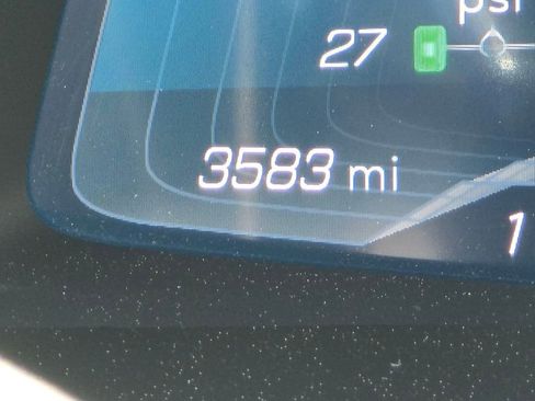 Used 2025 Chevrolet Corvette Stingray Coupe w/ Battery Protection Package image 16