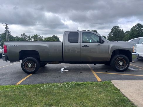 Used 2008 Chevrolet Silverado 3500 LT w/ Snow Plow Prep Package AWD/4WD image 5