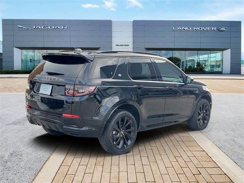 Used 2025 Land Rover Discovery Sport Dynamic SE image 5