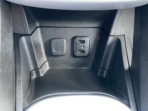 Used 2018 Chevrolet Volt LT image 20