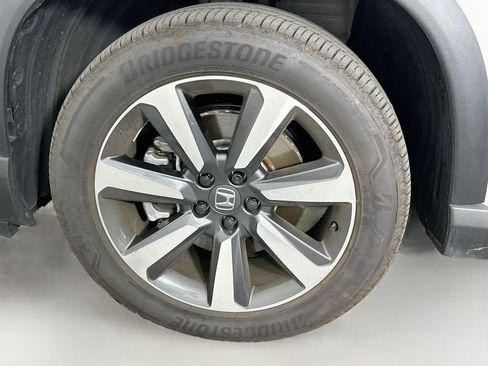 Used 2025 Honda Pilot Touring image 35