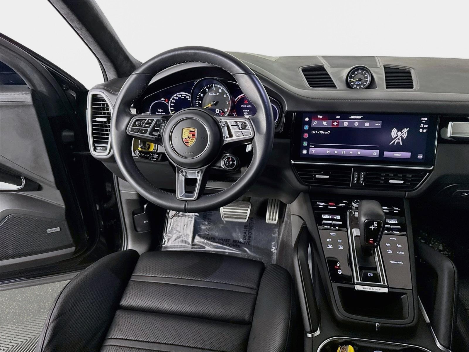 Used 2023 Porsche Cayenne Turbo S AWD/4WD image 25