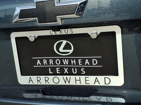 Used 2019 Chevrolet Suburban Premier image 16