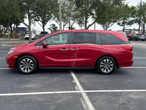 Certified 2023 Honda Odyssey EX-L image 6