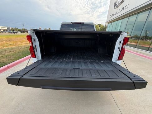 Used 2025 Chevrolet Silverado 1500 LT Trail Boss w/ Convenience Package II AWD/4WD image 14