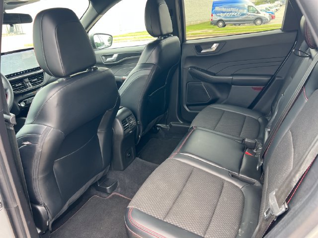 Used 2023 Ford Escape ST-Line w/ Tech Pack #1 AWD/4WD image 40