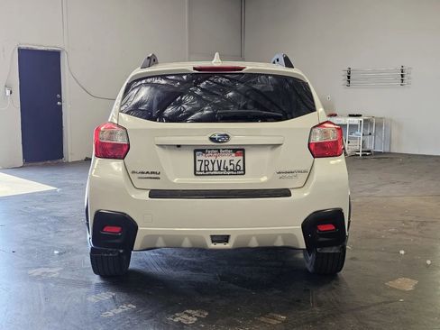 Used 2016 Subaru Crosstrek 2.0i Premium AWD/4WD image 3