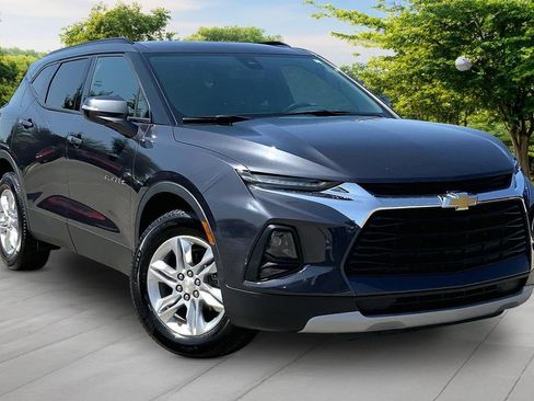 Used 2021 Chevrolet Blazer LT FWD image 3