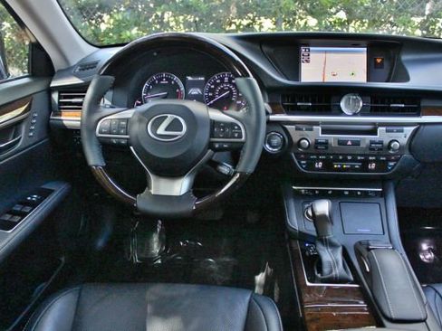Used 2017 Lexus ES 350 image 13