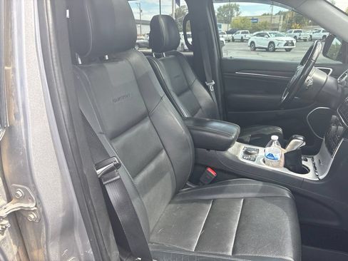 Used 2021 Jeep Grand Cherokee Summit w/ Platinum Series Group AWD/4WD image 16