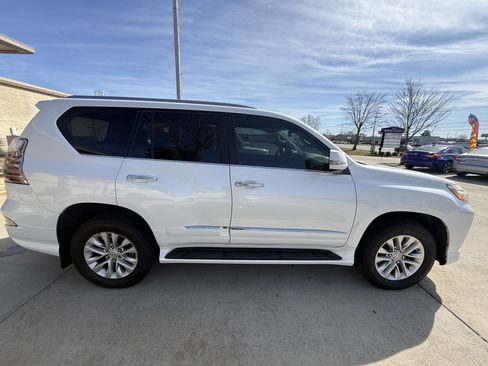 Used 2017 Lexus GX 460 Premium image 8