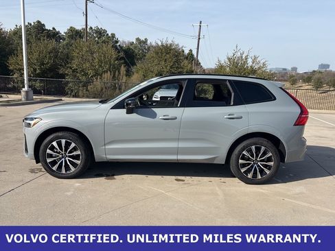 Certified 2025 Volvo XC60 B5 Core image 10