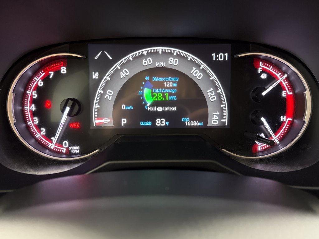 Used 2025 Toyota RAV4 LE FWD image 17
