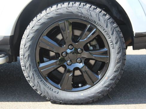 Used 2016 Land Rover LR4 HSE LUX AWD/4WD image 36