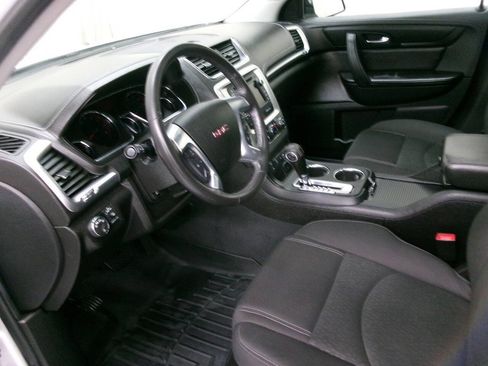 Used 2016 GMC Acadia SLE AWD/4WD image 15
