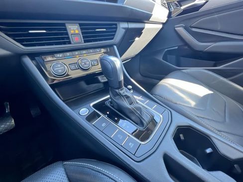 Certified 2021 Volkswagen Jetta SEL Premium image 19