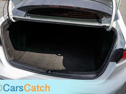 Used 2021 Toyota Corolla LE FWD image 33