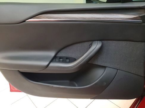 Used 2021 Tesla Model S Plaid image 16