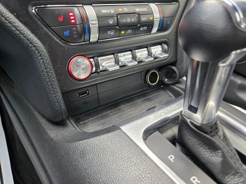 Used 2022 Ford Mustang GT Premium RWD image 27