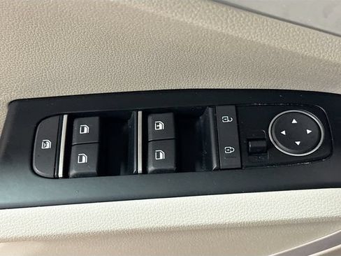 Used 2023 Kia Soul LX FWD image 17